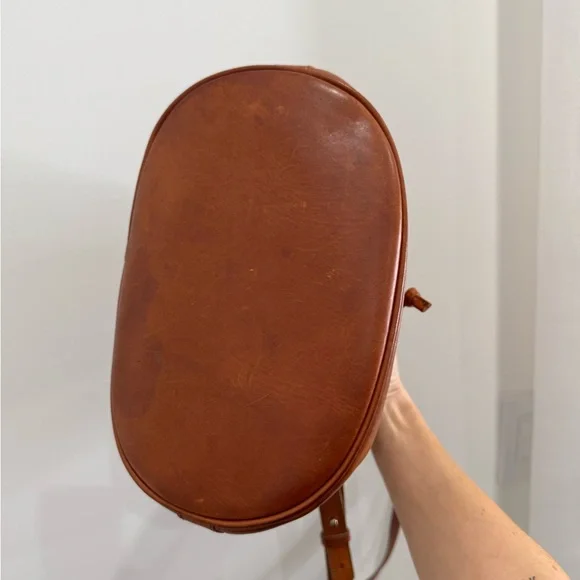 SEZANE FARROW Bucket Leather bag - Picture 8 of 11